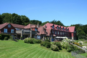 Sandy Cove Hotel